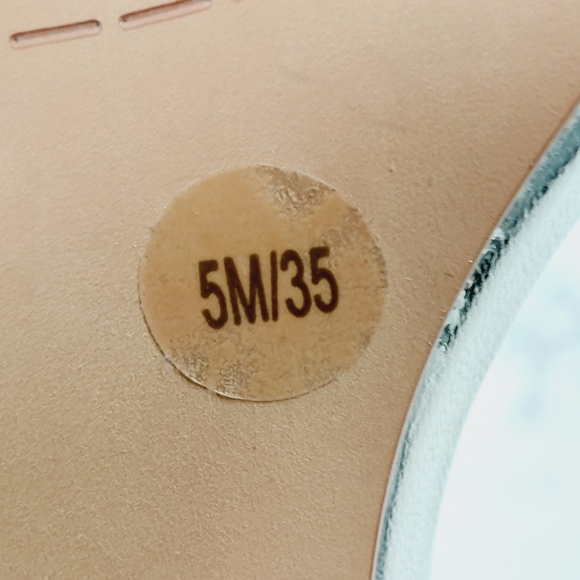 New Vince Camuto Margry Silver Block Heel Ankle Strap Sandals E815 - Picture 11 of 15